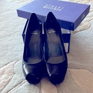 Stuart Weitzman Black Platform Pumps    EUC Sexy 4 inch heel w/ 1 inch platform